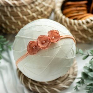 Diadema_Alma_salmón_newborn_atrezzo_prop-halo