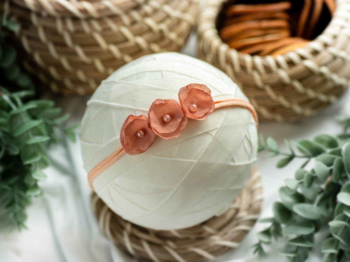 Diadema_Alma_salmón_newborn_atrezzo_prop-halo